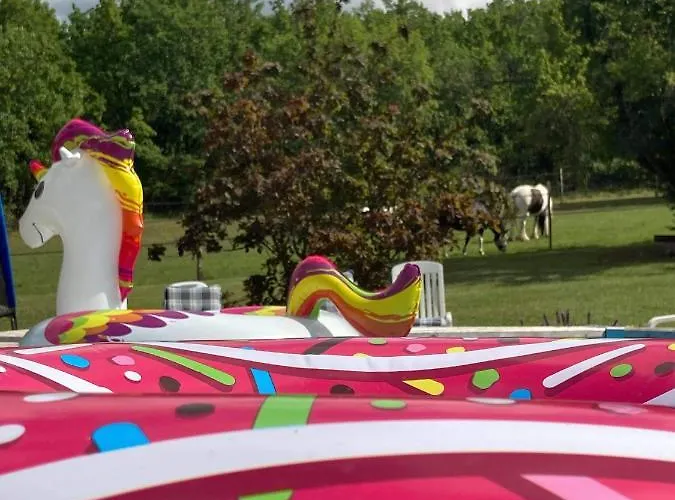 Дом отдыха Les Fontanelles Du Quercy Blanc