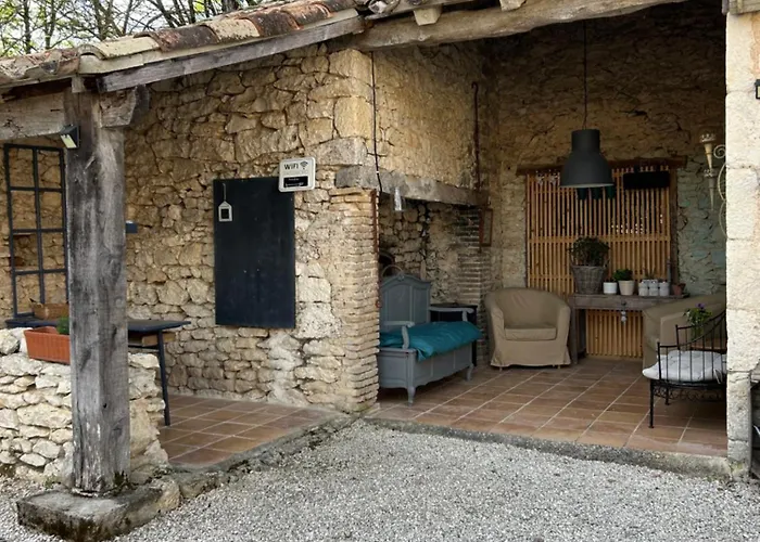 Дом отдыха Les Fontanelles Du Quercy Blanc *