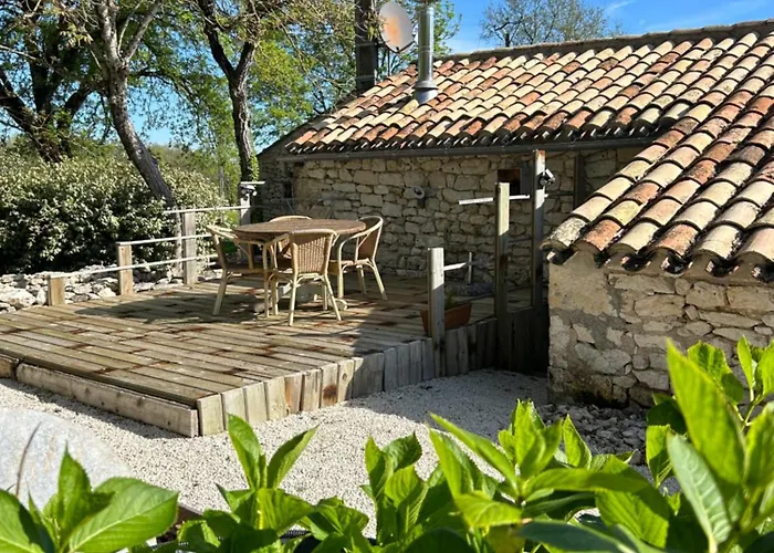 Дом отдыха Les Fontanelles Du Quercy Blanc Montcuq