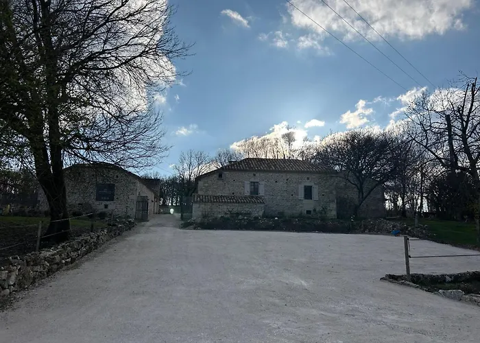 Les Fontanelles Du Quercy Blanc Дом отдыха Montcuq